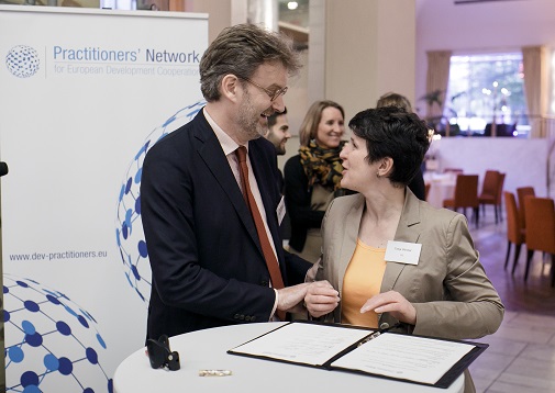 Sébastien Mosneron Dupin (Expertise France) et Tanja Gönner (GIZ) - © Thomas Imo / photothek.net